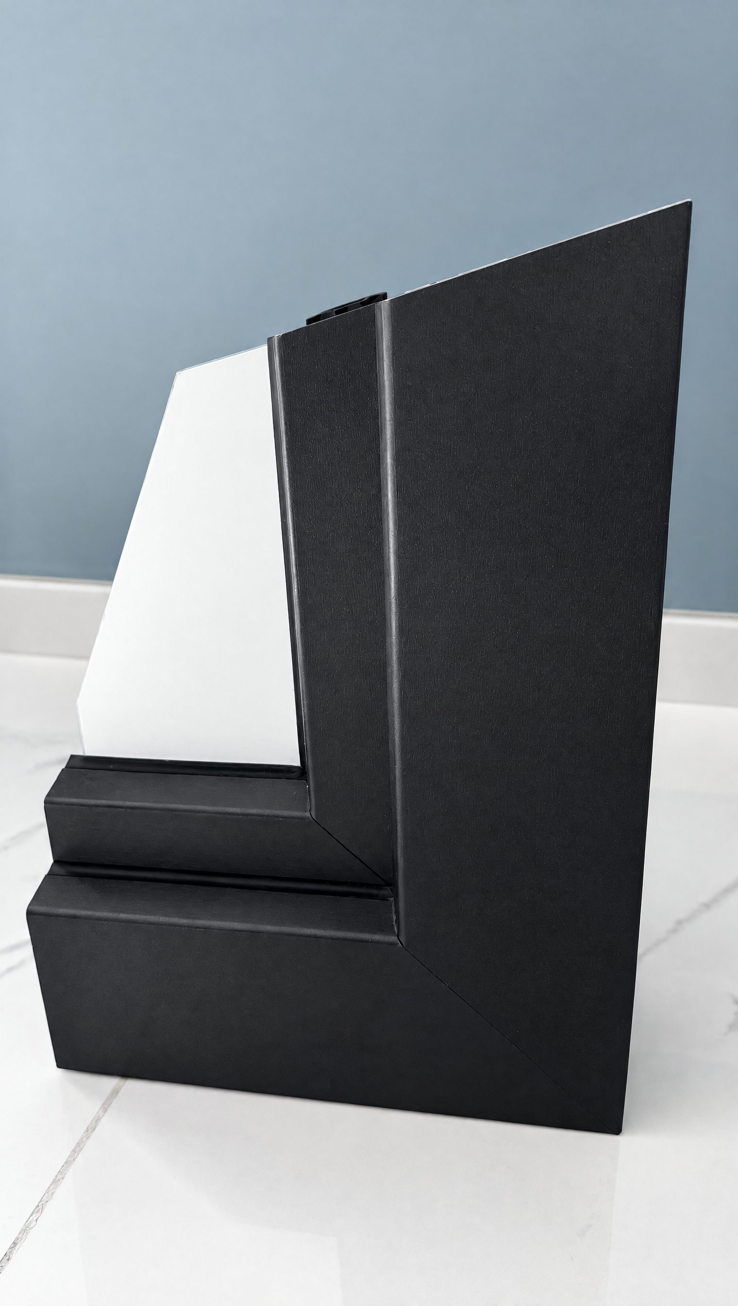 Profil aluminium utilisé pour nos fenêtres, détail 2