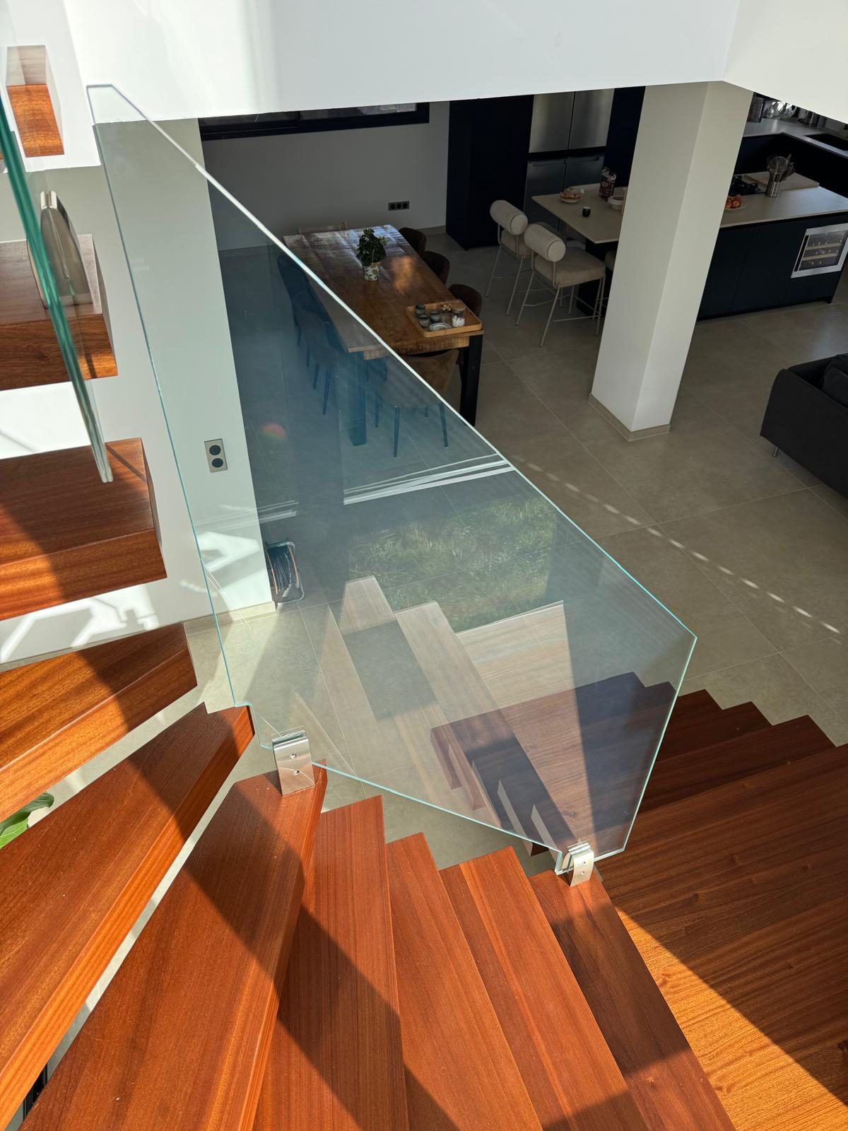 Garde-corps en verre sur mesure, réalisation 1